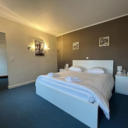 Hotel Pitlane 3*